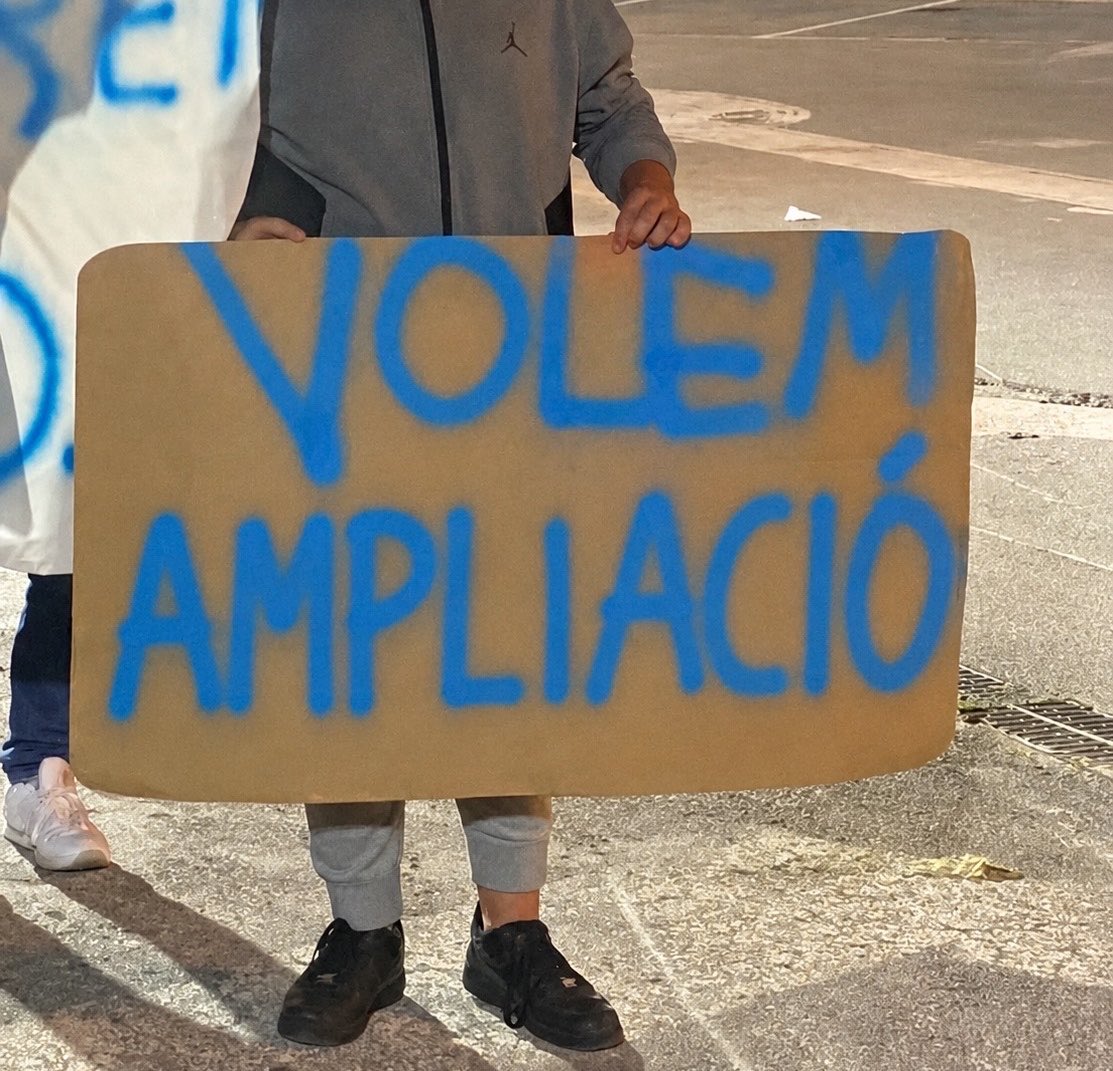 levantefans1909's tweet photo. #VolemAmpliació https://t.co/qa7Hz48S18