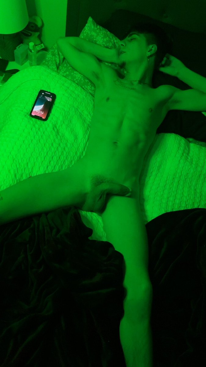 tinkerhell333's tweet photo. Come get a mouth full😈😏🤤 https://t.co/TkDNU6iy7R