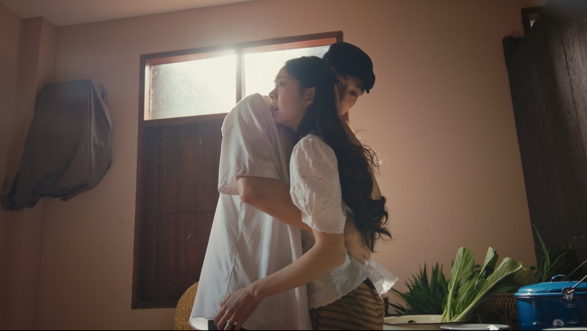 onehdthailand's tweet photo. ท่านพี่ยังอยู่ ท่านพี่ยังไม่สิ้น #สอดสร้อยมาลาEP12 https://t.co/hjvAKAerVy