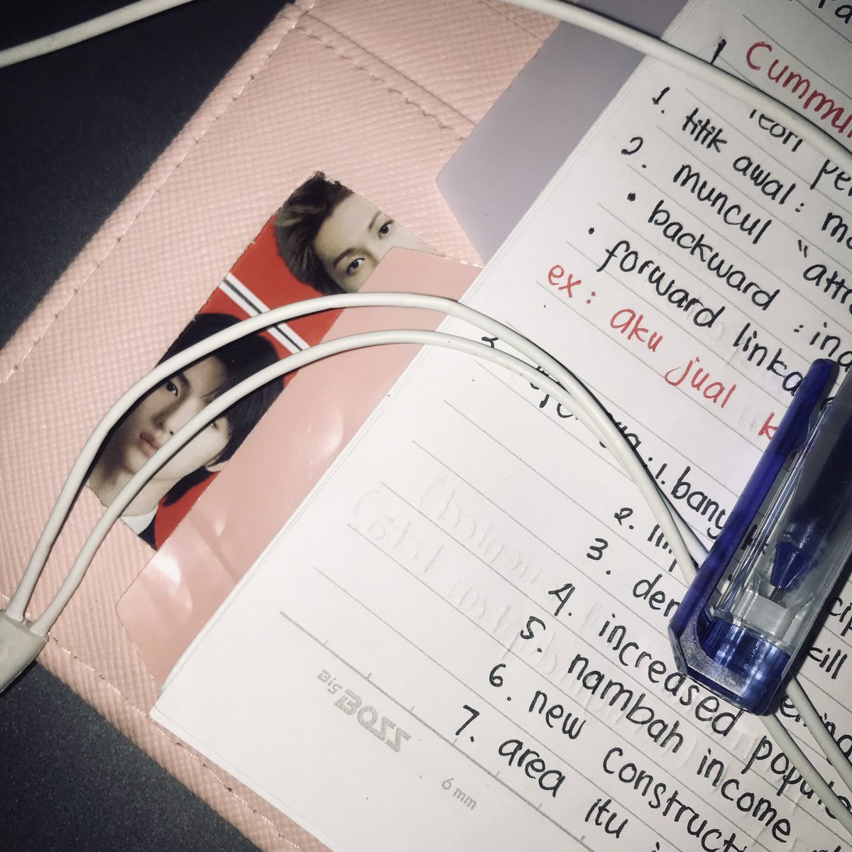 SandaraRupa's tweet photo. ⋆𐙚₊˚nara’s study progress ☁️  
28.05.2026 ♡

hii hari ini kita ngejar materi, ada juju nyempil 🤏🏻 https://t.co/OpsGeEJOHp