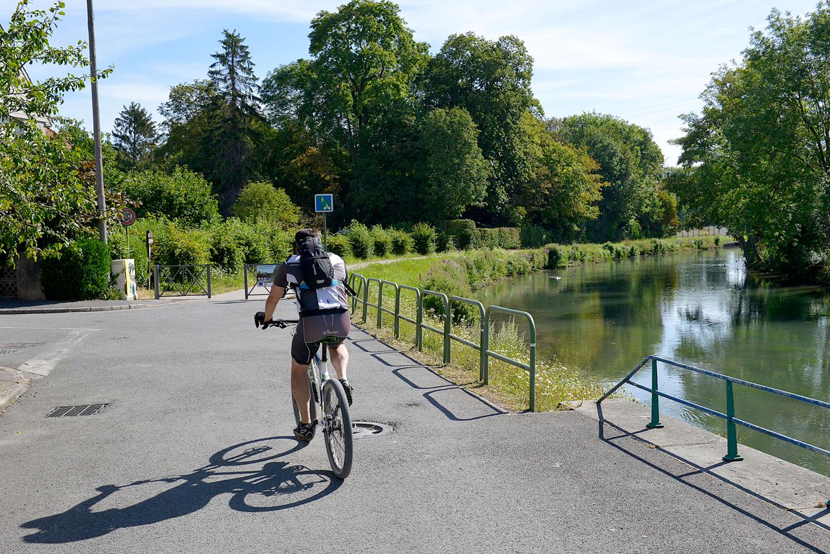 hautsdefrance's tweet photo. #DirectHDF | Plan Vélo : la Région accélère en 2026.

🚲 Vélotourisme, EuroVelo, écomobilité dans les lycées…Les #hautsdefrance poursuivent leurs investissements pour développer les mobilités durables. https://t.co/YlmX1GNbEx