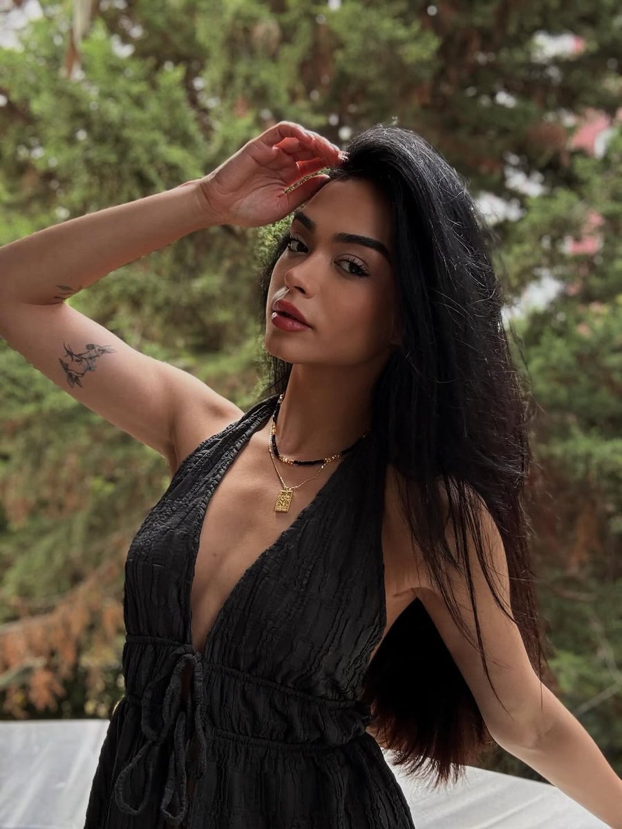 EdinaBakos2's tweet photo. İlay inanılmaz derecede güzel😍❤️‍🔥
    #Arafta #İlayKarataş #Demet https://t.co/VHzLROlebC