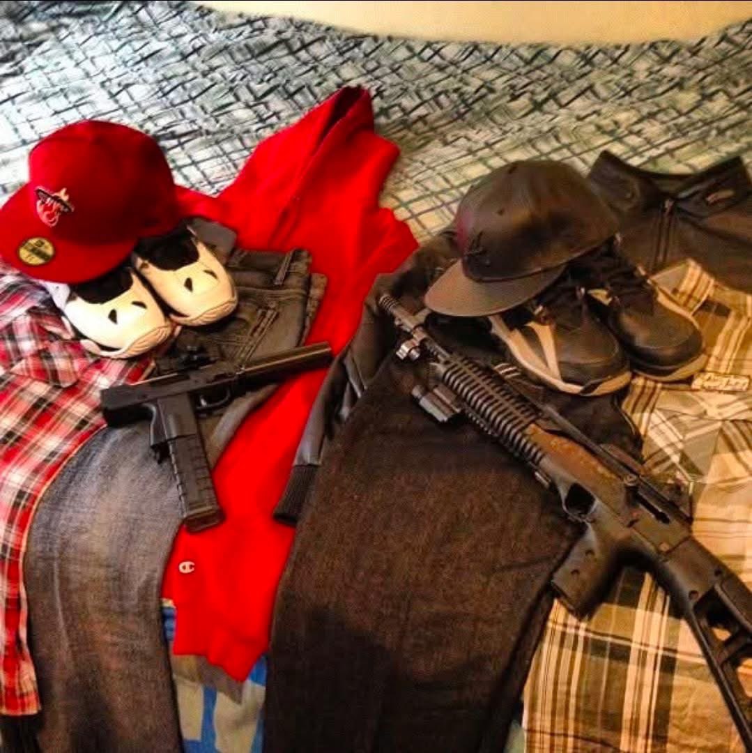 breakabagg's tweet photo. @moonchild23580 help me choose my fit for the day https://t.co/AbaxT7JweI