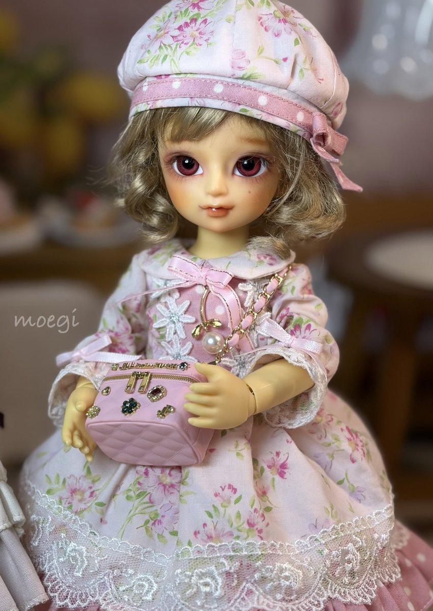 moegi3o3's tweet photo. 31番タン肌と幼SDたんぽぽのメイクやっとできました！
納得いってないところもまだまだあるんですが、ひとまず今の段階でがんばれたかなと思います😌
エアブラシの扱いが初心者で、感覚と仕組みの理解が積み重ねるごとに追いついてくれたらなとも思います🎨
線もまた柔らかく描けるようになりたい✊ https://t.co/Vg00xpR0mQ