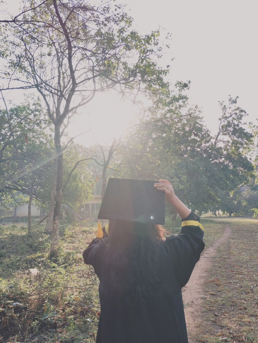HelloSakshiii's tweet photo. 🌻💗 https://t.co/KysrgrMuNp