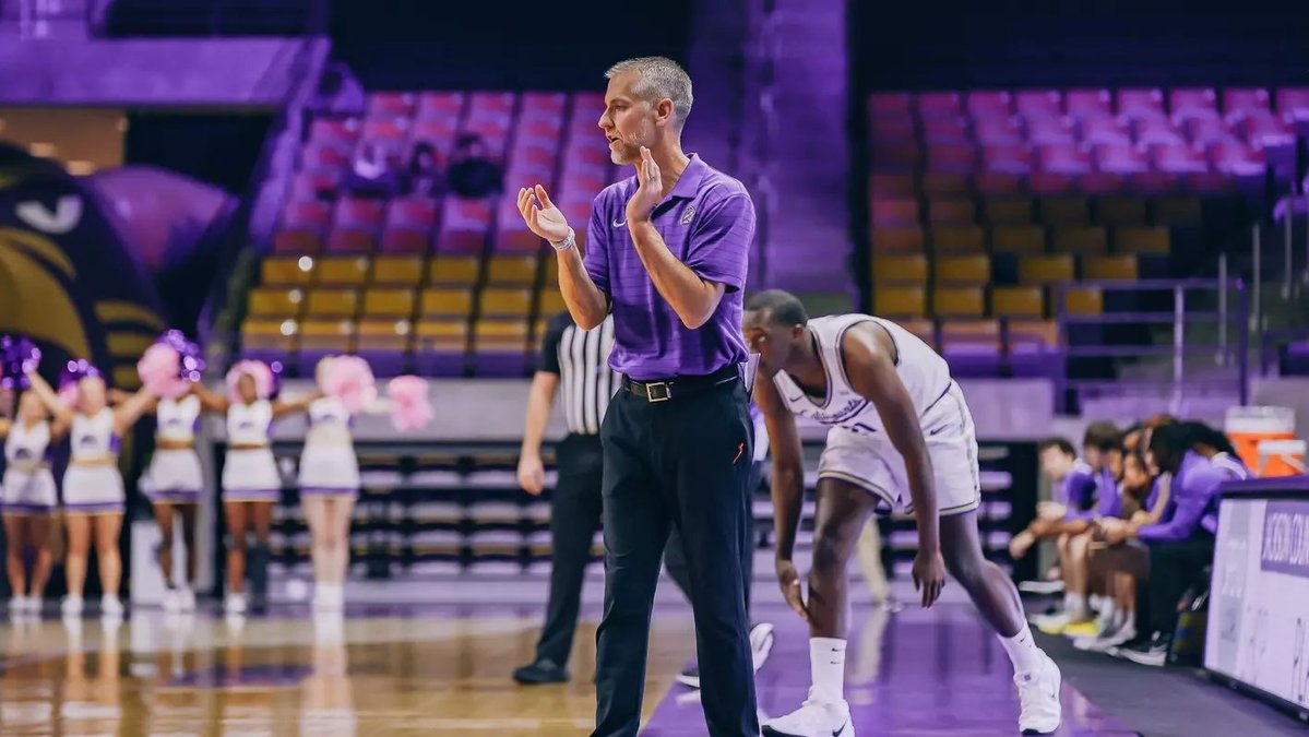 CatamountMBB's tweet photo. Welcome our 2026-27 roster to #CatamountCountry as we welcome 10 newcomers to next year's squad, including six transfers and four freshmen to Cullowhee. Check out all the details on our group for the 26-27 team.

🔗-  https://t.co/E5C2tcaBE7

#CatamountCountry | #WTD https://t.co/qvVJemes2y
