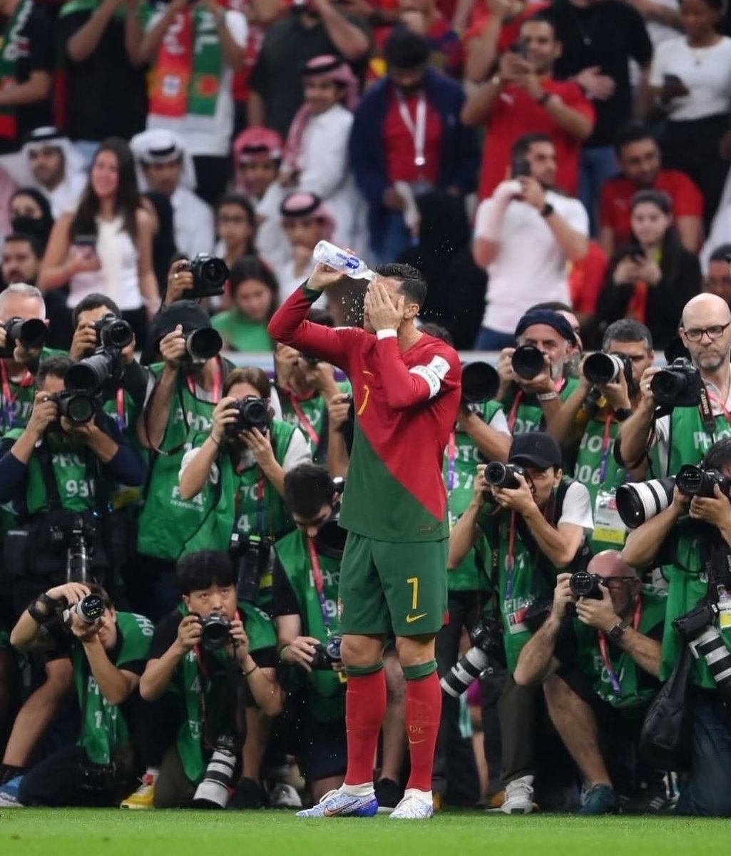 Central Cristiano Ronaldo tweet media