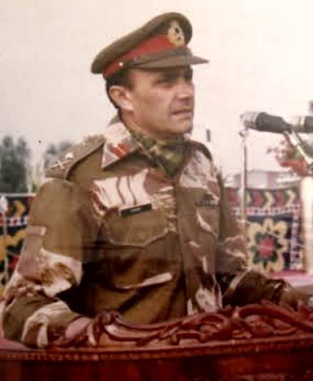 thewirepak's tweet photo. Lt Gen Zahid Ali Akbar Khan the man who surveyed the remote Kahuta hills as Brigadier and laid the foundation of what became Khan Research Laboratories (KRL). Key figure in Pakistan’s nuclear weapons programme. Director & later in-charge of ERL/KRL, Engineer-in-Chief, and played a vital role in transitioning nuclear infrastructure from military to PAEC control under Zia-ul-Haq. A Pathan son of Jalandhar (Basti Baba Khel, Dhogri) who helped give Pakistan the ultimate deterrent. He was chairman Wapda and headed PCB when Pakistan won the World Cup in 1992 
#Jalandhar #Pathan #Kahuta #KRL #PakistanNuclear #History #Dhogri