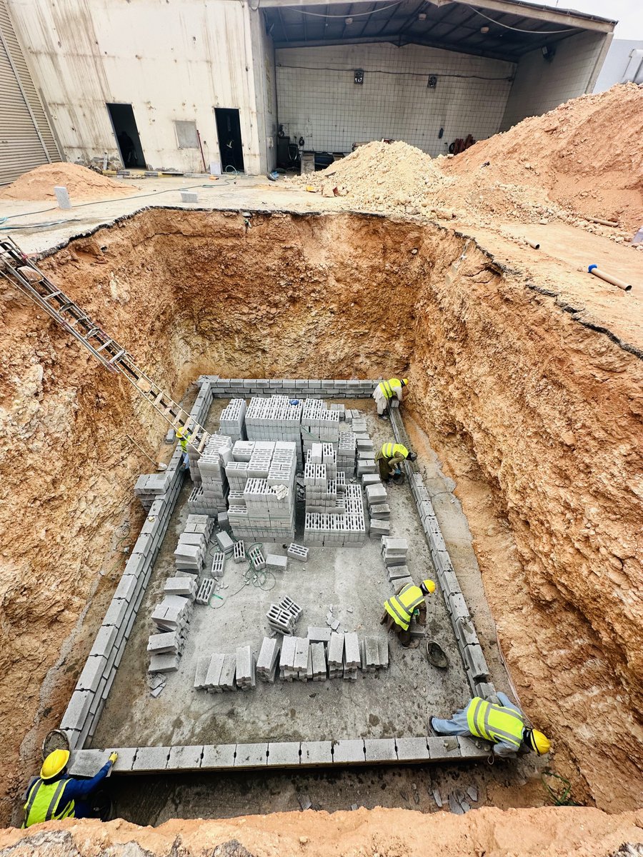 x_48j's tweet photo. 🏗️ نبني الجودة.. وننجز بثقة
تنفيذ جميع أعمال المقاولات العامة والإنشاءات الخرسانية والتشطيبات بأعلى معايير الدقة والالتزام.
خبرة • جودة • تسليم في الوقت
لأن مشروعك يستحق تنفيذ يليق بطموحك. #مقاولات #تشطيب #بناء #هناجر #ترميم #مشاريع https://t.co/hQlppjAo6H