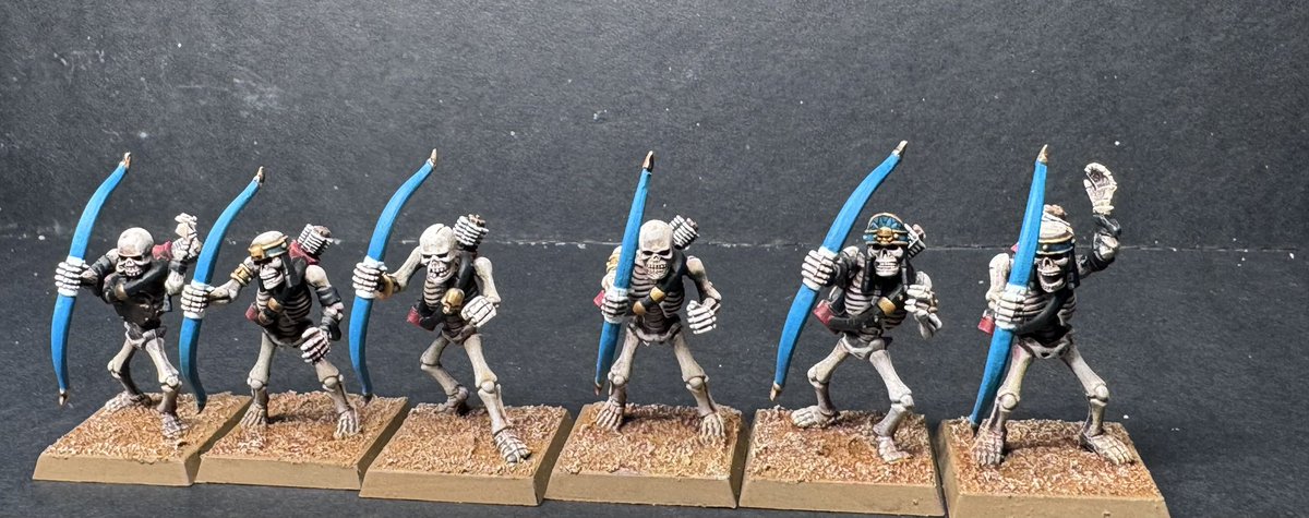 SteelThanatos's tweet photo. Tomb king archers are done now on the spearmen
#tombkings #warhammer #warhammertheoldworld #warhammertombkings #squarebased https://t.co/Lo1vzGvjXU