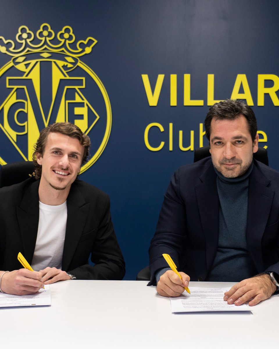 VillarrealCF's tweet photo. Bienvenido de nuevo a tu casa, Carlos 🫶🏻