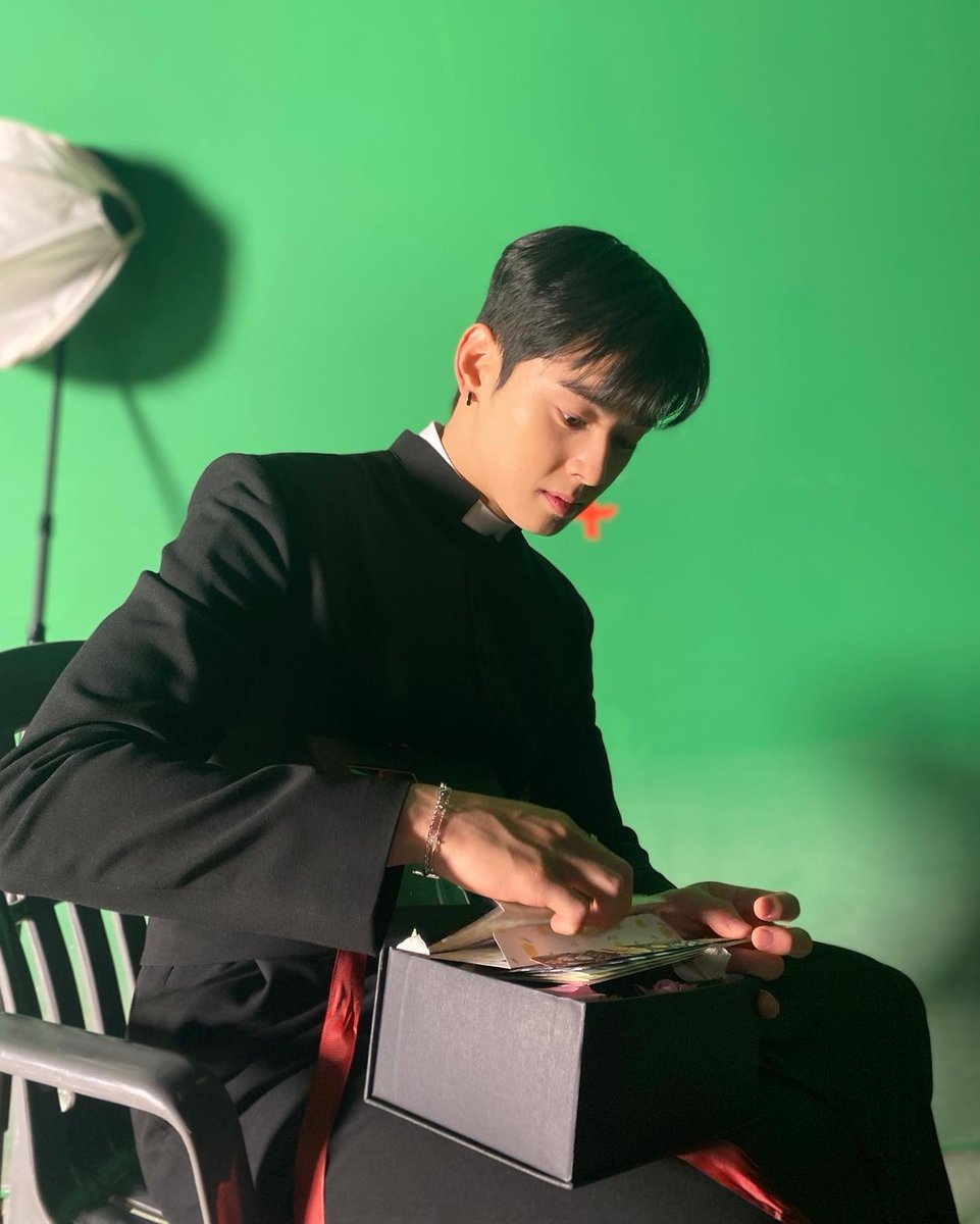 at___chaeunwoo's tweet photo. https://t.co/6vV3qKX1xn