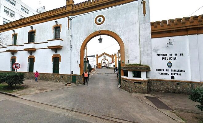 LaUneok's tweet photo. 👉 SE CONFIRMÓ QUE DURANTE LA ÚLTIMA DICTADURA OPERÓ UN CENTRO DE CLANDESTINO DE DETENCIÓN EN EL BOSQUE 

🎙️ Columna de Derechos Humanos con @Lucia_GI 

📻 https://t.co/Af2Qafq4KT https://t.co/2QJCgmt8OS