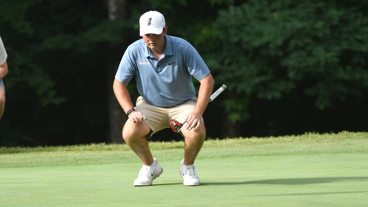 CClemente247's tweet photo. Auburn begins its quest to finish No. 1 &amp; win the NCAA Championship on Friday

"That little bit of a scare at regionals I think was good for the team in the end — it's easier to say that now that we're through. I think we're looking forward to nationals."
https://t.co/XxI7p123fV https://t.co/rrMQh5K5TR