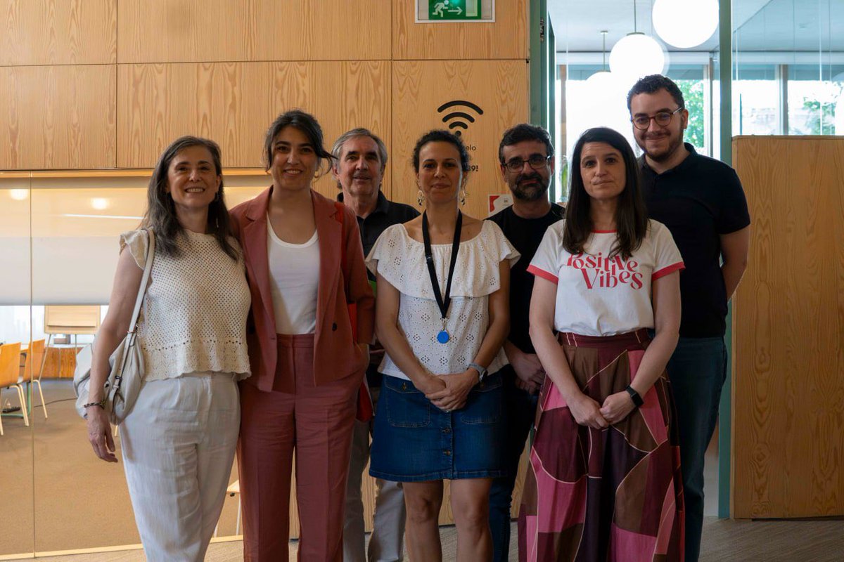 manuelabergerot's tweet photo. Seguimos elaborando una reforma fiscal para acabar con el Madrid para ricos de Ayuso.

Hoy nos hemos reunido con Oxfam Intermon para seguir escuchando y recogiendo propuestas. https://t.co/3RdULAAc3K