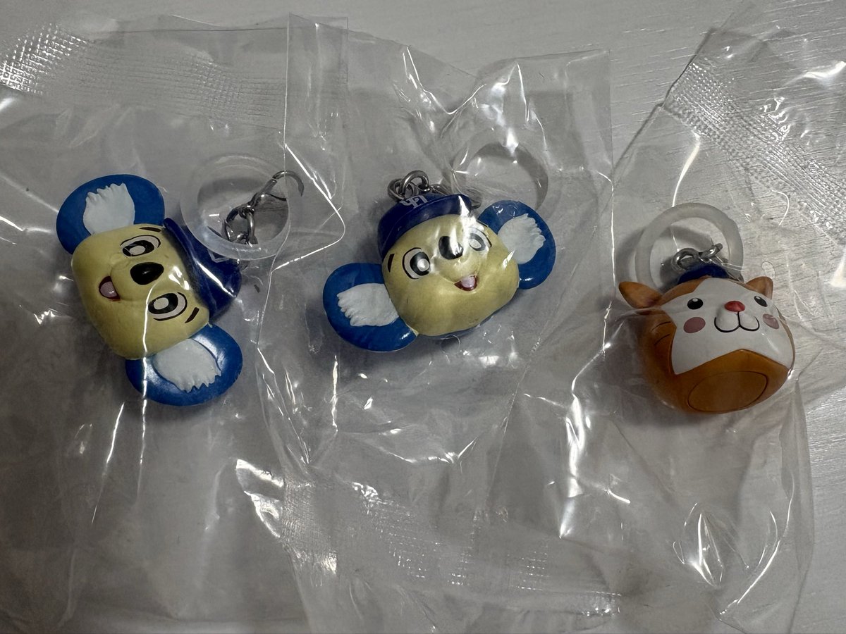 OICsoymilk's tweet photo. プロ野球マスコット
めじるしアクセサリー
【交換】

譲：ドアラ×2、スターマン

求：定価買取

コンプできたため、被り分を大阪駅（梅田）にて買取していただける方を探しております⚾️
お気軽にお声がけいただけますと幸いです。よろしくお願いいたします。 https://t.co/ejSUDOeeE9