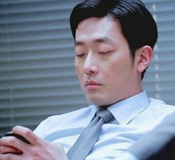 munsunmo2016's tweet photo. 야. 너무 비효율적이라는 생각 안해?
와이프 두고. 그것도 남자랑?
                                               니랑 내가 그런거 따지는 사이였냐.
무슨 두집살림하는것도 아니고;ㅋ
                                                밑에서 앙앙거리던게 누구더라.
. . . https://t.co/i2cqjYSSLV