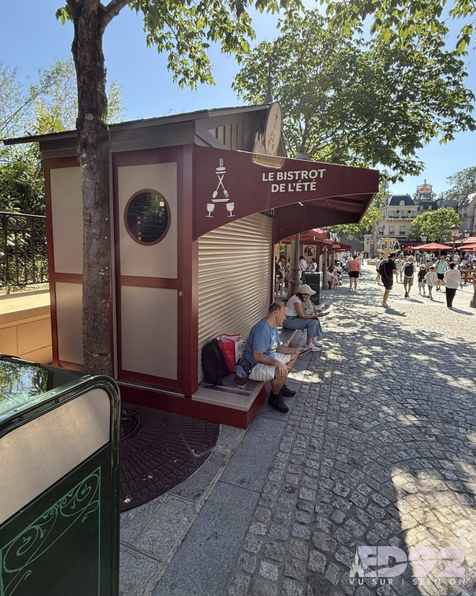 DiscoverMagicNL's tweet photo. NIEUW: Het 𝐭𝐢𝐣𝐝𝐞𝐥𝐢𝐣𝐤𝐞 𝐅𝐨𝐨𝐝 𝐅𝐞𝐬𝐭𝐢𝐯𝐚𝐥 bij Ratatouille keert in afgeslankte vorm terug, naast de 𝐯𝐚𝐬𝐭𝐞 𝐟𝐨𝐨𝐝 𝐬𝐭𝐚𝐧𝐝𝐬 die recent zijn geplaatst bij Adventure Bay in Disneyland Paris 🥪 Lees meer 👉 https://t.co/oI87IHNBLe

📷 ED92, DLP Report https://t.co/vV7vHr6n9Z