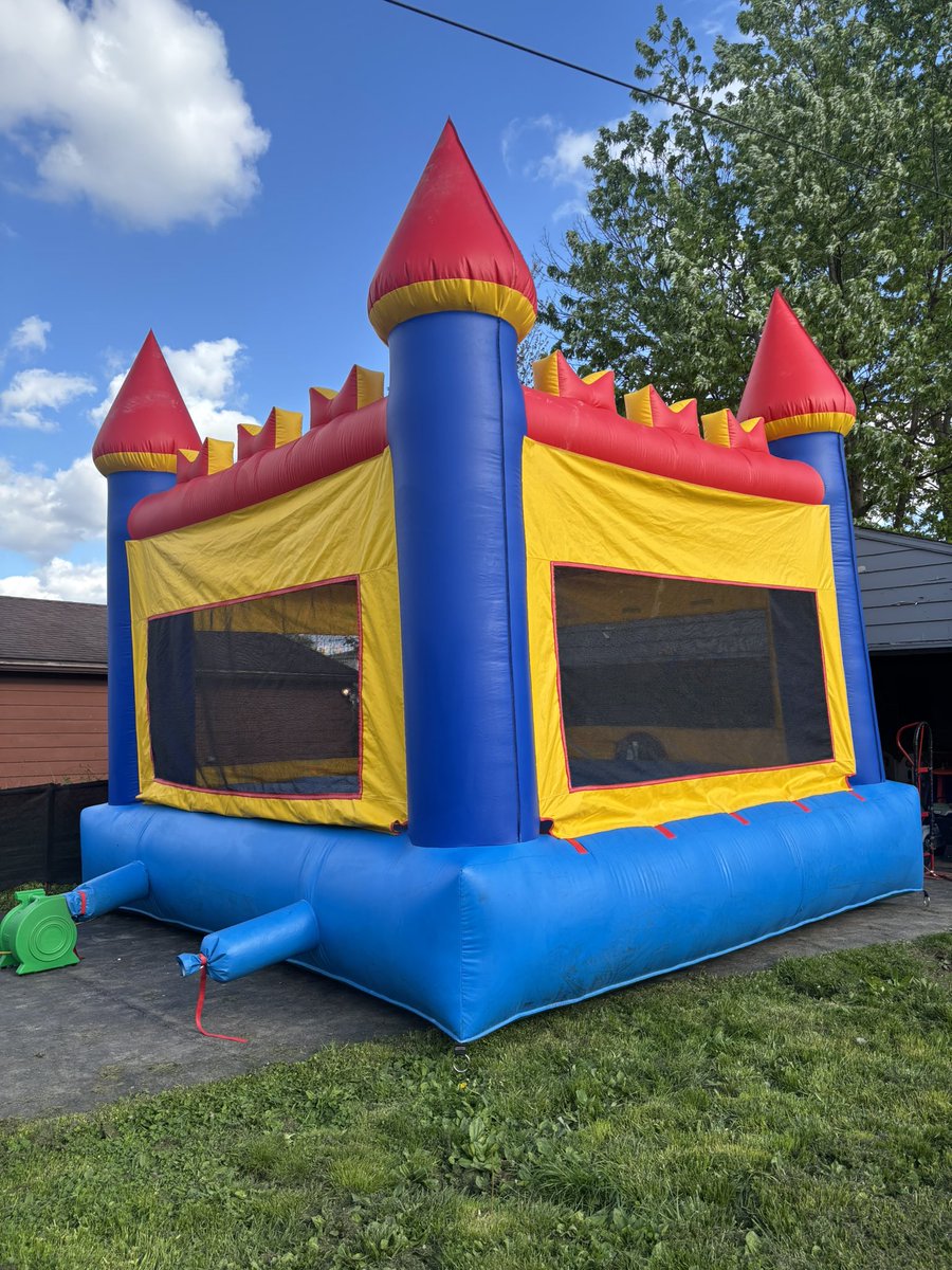 GameTruckNEO's tweet photo. ☀️ SUMMER IS HERE &amp; THE PARTY STARTS NOW! 🎮🏀🏰

School’s out, the weather’s hot, and it’s time to make this summer unforgettable! Whether it’s birthdays, block parties, camps, church events, graduations, or just because — GameTruck has your summer fun covered!

GameTruckParty https://t.co/Q0K4pugpdL