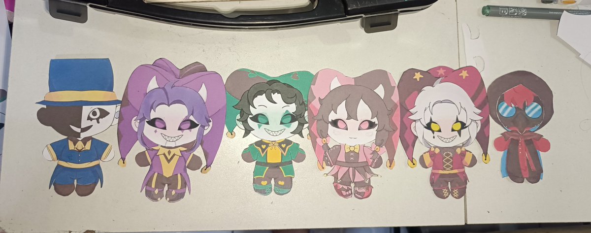 jesterimpreg's tweet photo. Made little cut outs of the tfc cast🥺🥺
#TFC #tfc #TheFreakCircus https://t.co/Xnk3Y6eTmz