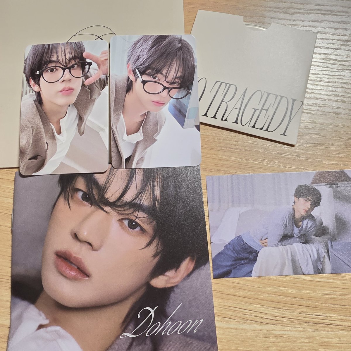 53Dvu's tweet photo. tws 투어스 no tragedy 컴팩트 compact 앨범 album 도훈 dohoon 포카 포토카드 poca photo card sell pc 블러쉬 blush

✔️ 도훈 blush set ( 포카 2장+포토북+영재 미니카드 ) - 0.75

옵챗주세요!
https://t.co/arFAYbF0On https://t.co/prfUSiX1bV