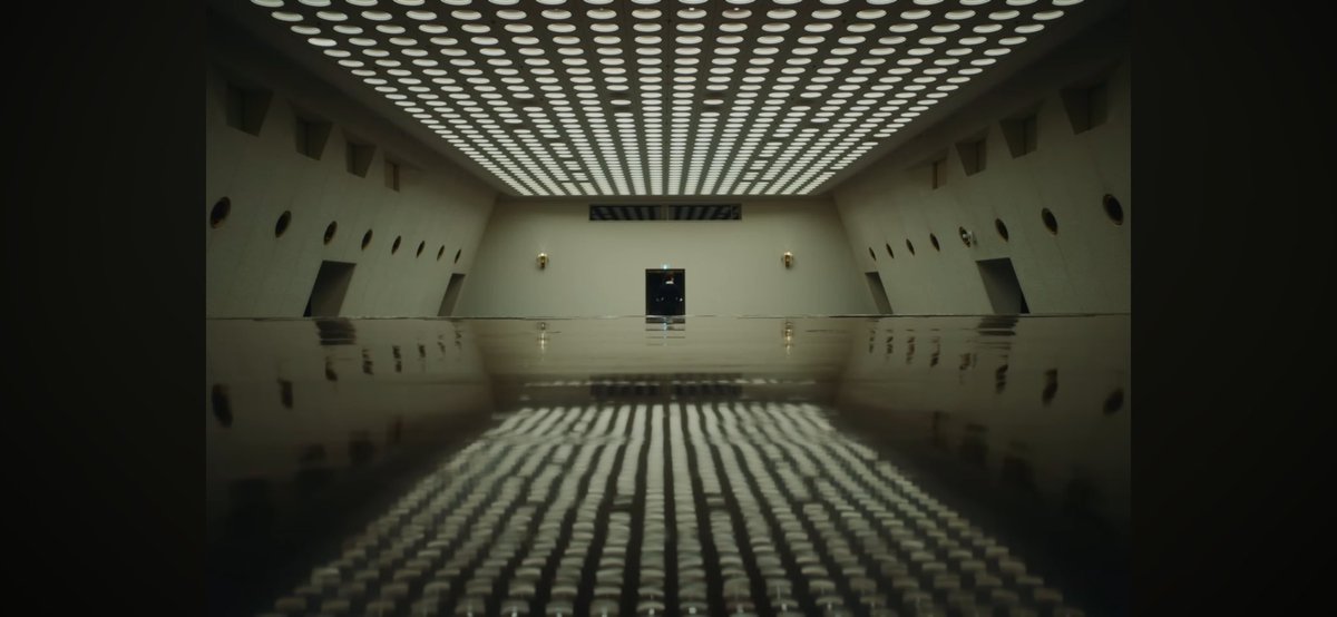 jsclmao's tweet photo. Back room which floor? #sungchan https://t.co/XpwtbrXVqm