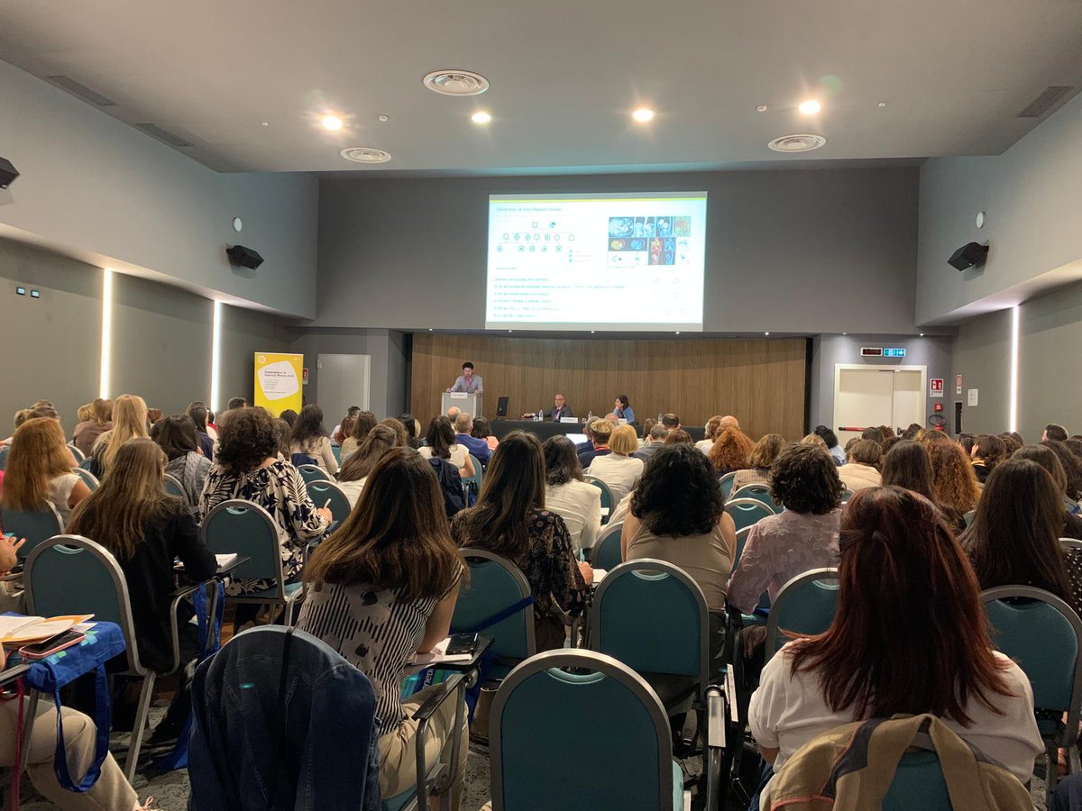 ACCMEDorg's tweet photo. È iniziata oggi la settima edizione di “Grandangolo in Genetica Medica”, appuntamento annuale dedicato alla formazione e al confronto tra Biologi e Genetisti.

Anche quest’anno l’evento sta registrando una straordinaria partecipazione, confermandosi un importante occasione di aggiornamento scientifico e condivisione delle più recenti evoluzioni nel campo della Genetica Medica.

Un ringraziamento speciale ai Responsabili Scientifici: Paola Grammatico, Orsetta Zuffardi, Liborio Stuppia e Sabrina Giglio.
