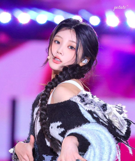 AboutMusicYT's tweet photo. Happy 19th birthday to the talented Wonhee of ILLIT! https://t.co/l31IEZ4Lnt