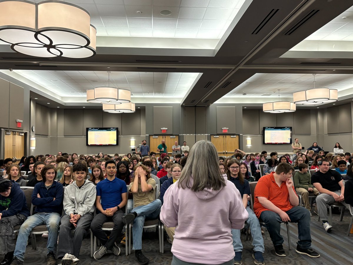 MrRininger's tweet photo. Day 1 of our 2-day Basecamp Career Fair was a massive success! 🚀 We kicked things off with an incredible keynote from Hollywood post-production coordinator Dagen, who shared his journey working on projects like James Cameron's Avatar films &amp; the Las Vegas Sphere! 🎬 #ourbmsa https://t.co/sqWVUAFTGF