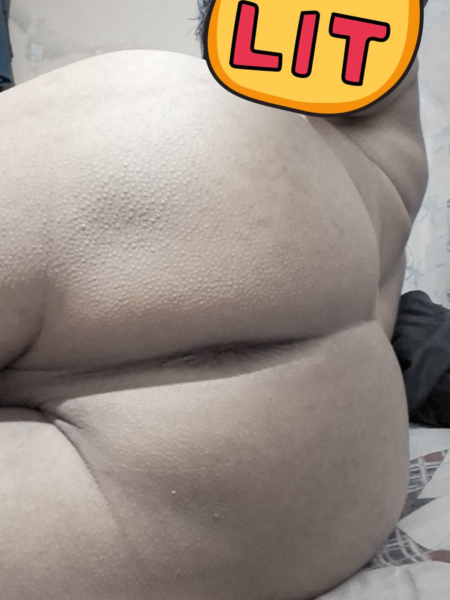 Carlit0sAL's tweet photo. En mi opinión, el hombre siempre tiene que estar satisfecho sexualmente. Para eso está uno. Para dejarse agarrar a la hora que él quiera. Por eso les agradezco a las mujeres que se lo niegan, porque por eso hay muchos heteros casados que lo buscan a uno 🤤 y lo agarran con ganas. https://t.co/ki36MwjrB6