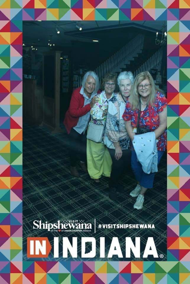 jeffersontours's tweet photo. On the road 💫🚍️ 

From St. Louis to Shipshewana, Ind., to bustling Branson, our tour groups have had a blast the last few weeks! 

Want to hit the road with us? Check out our available tours at https://t.co/dxLkD08exm https://t.co/rx8EO6my6w