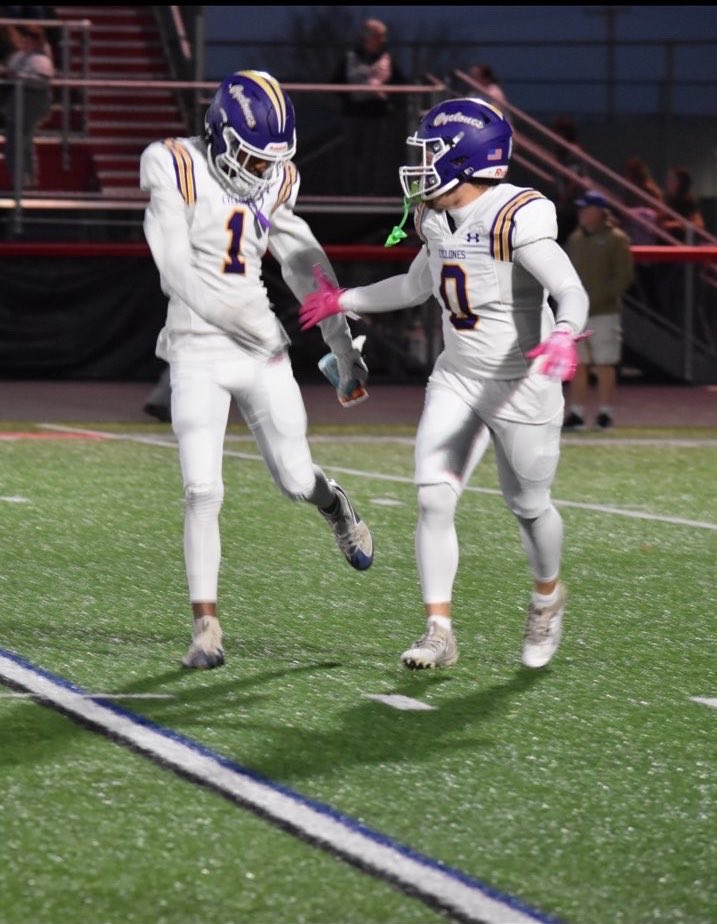 38marix's tweet photo. 🚨UNCOMMITTED ATHLETE🚨
Watertown,NY📍
Class of ‘26🎓
You WILL get a dog out of me 💪🏼⭐️
DM-Open📩

CHECK FILM ON PAGE!!📸
#uncommitted #highschool #athlete #classof26 #1GOD #AGTG #college https://t.co/D0Qf1y8FLn
