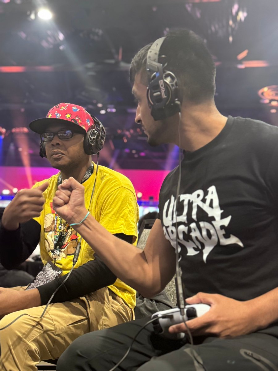 FrankieG7Chi's tweet photo. @COMBOBREAKER this year was probably the most fun week for me. I say week cause we hosted 3 locals at D&amp;B by the venue in a row whileStill getting 9th in Umvc3! Ima' get that Medal next year. CB CEO&amp; 
EVO medals are the mising ones. Til next year🫡 
📷: @itzbenross
#Combobreaker https://t.co/z9yb4vrmN4