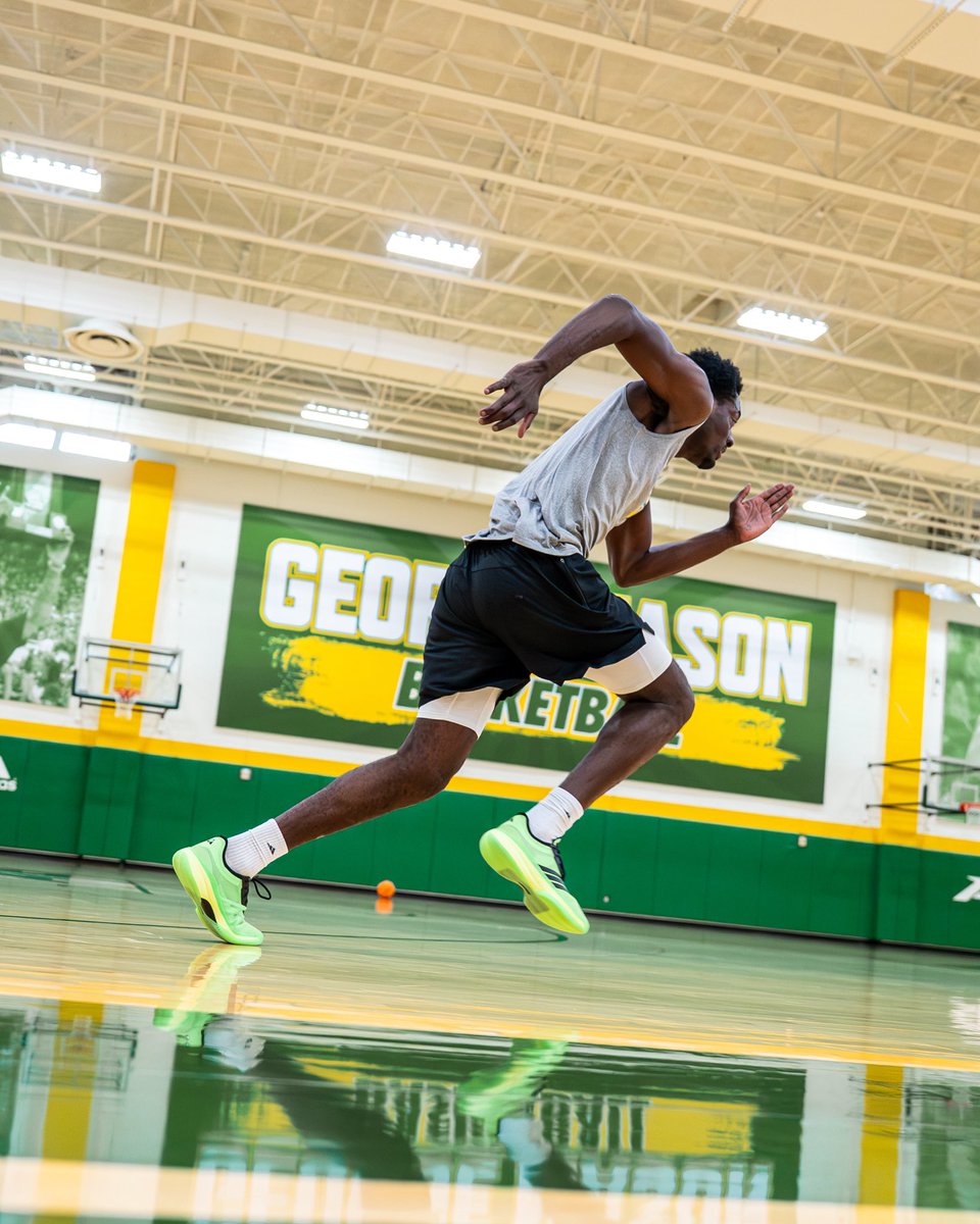 MasonMBB's tweet photo. Athletes

#PatriotPressure https://t.co/lIs4nkmwTV