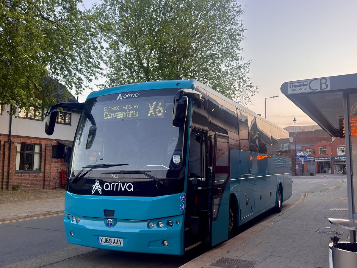 _mylesw's tweet photo. Yesterday started off with 7102 for a couple of trips on the X6 in the morning, followed by 3105 (🤢) for a rounder on the X84! https://t.co/pNEu71uMyR