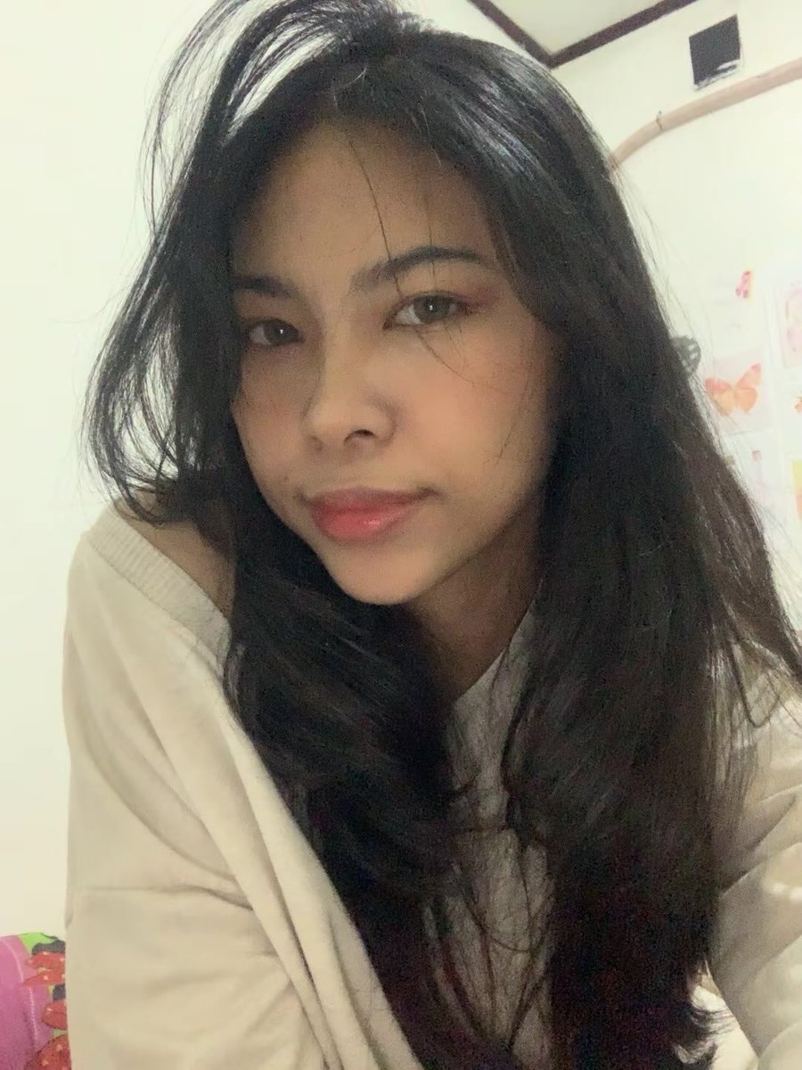 succulant__'s tweet photo. kgnn rambut panjang😔 https://t.co/8uPAHAvTYU
