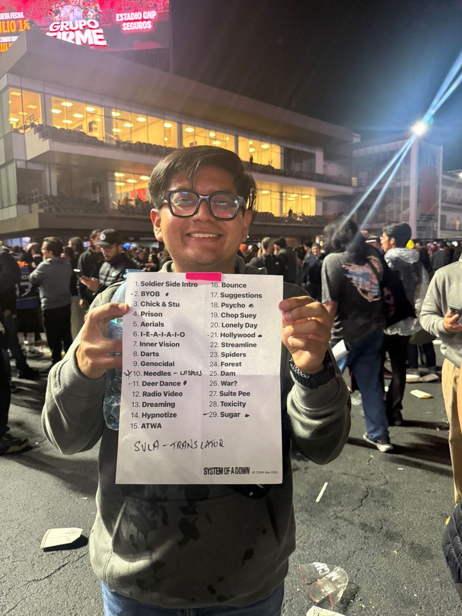heavenandhellMx's tweet photo. Tremendo Setlist se aventó System Of A Down ayer en el Estadio GNP.

Veremos que nos toca hoy

#soad https://t.co/3Y0X5Cc93M