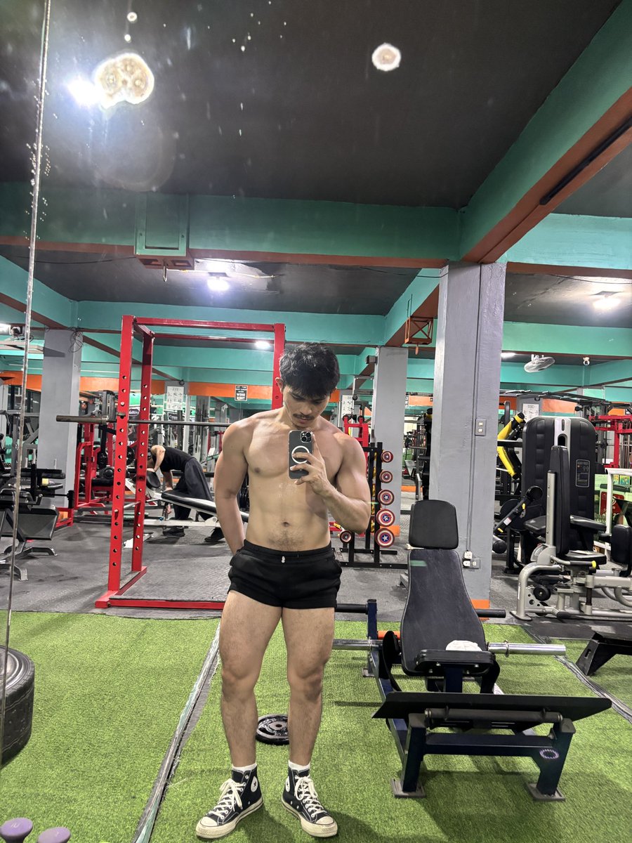 JMsxcf's tweet photo. After leg day https://t.co/fhECjpjkFY