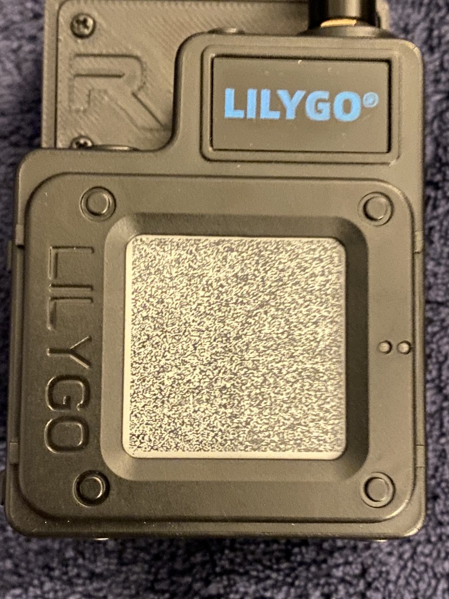 K9SWX's tweet photo. The screen on my @lilygo9 T-Echo appears to have died. Tried full firmware erase and flash, but no go. The unit works fine besides the screen so at least it's still usable. Is it possible to replace the screen? Or is there something else I can try?

#meshtastic https://t.co/jgY4dnPlDP