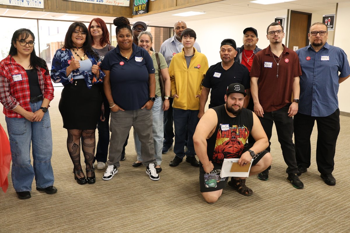 TedP226's tweet photo. Palms Resort Casino negotiating committee began Big Table negotiations this week. Workers are ready to do the work to win the best contract EVER that includes: Fair wages increases, job security, union benefits, and more! https://t.co/zcFDG44OR3