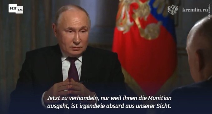 Mikdeko's tweet photo. @Elke_Austenat Bedingungsloser Waffenstillstand bedeutet erstmal, dass nicht geschossen wird, um verhandeln zu können, damit in der Zeit keine Menschen mehr sterben müssen. Das ist das, was Russland immer angeboten bekommen hat und nie wollte. Wie sagte Putin so schön 24: https://t.co/ABaVzKWvt5