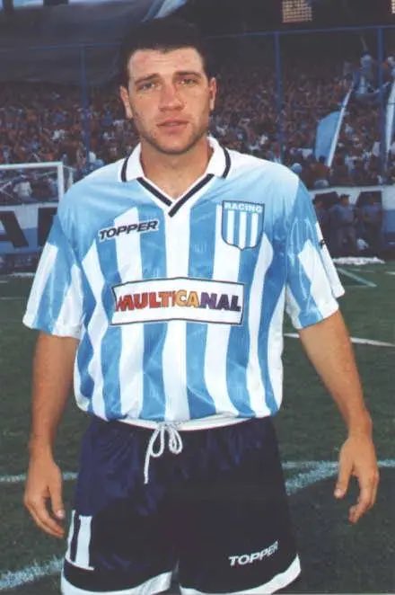 AlianzaFC_sv's tweet photo. 😮‍💨🅰️| Es un honor que se vista de BLANCO profesor “Tito” Pompei 

#AlianzaFC https://t.co/5l3REKTII2