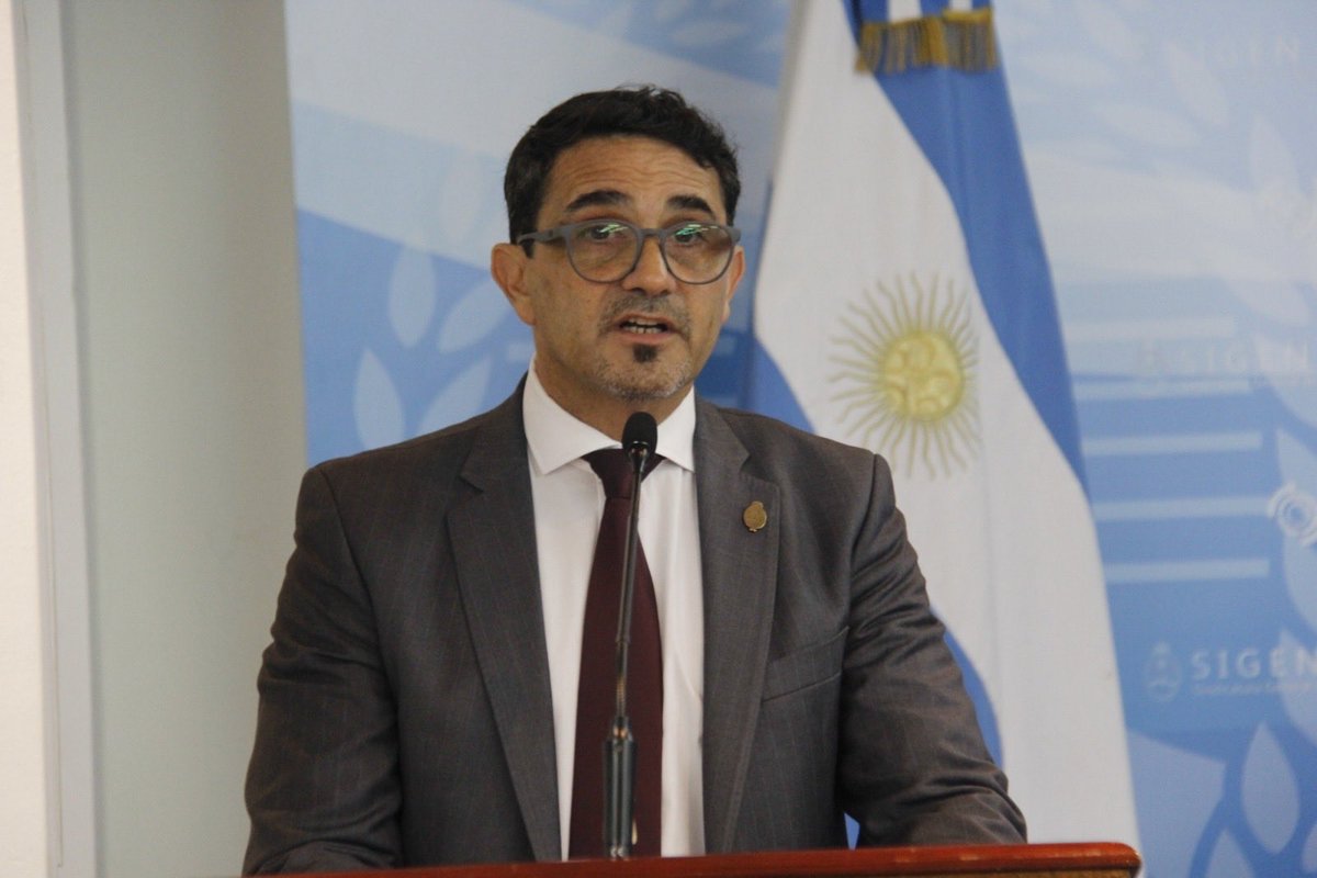 sigenarg's tweet photo. Alejandro Díaz y Diego Chaher presentaron la normativa de Gobierno Societario en la SIGEN. https://t.co/Nb6MP1gMvH