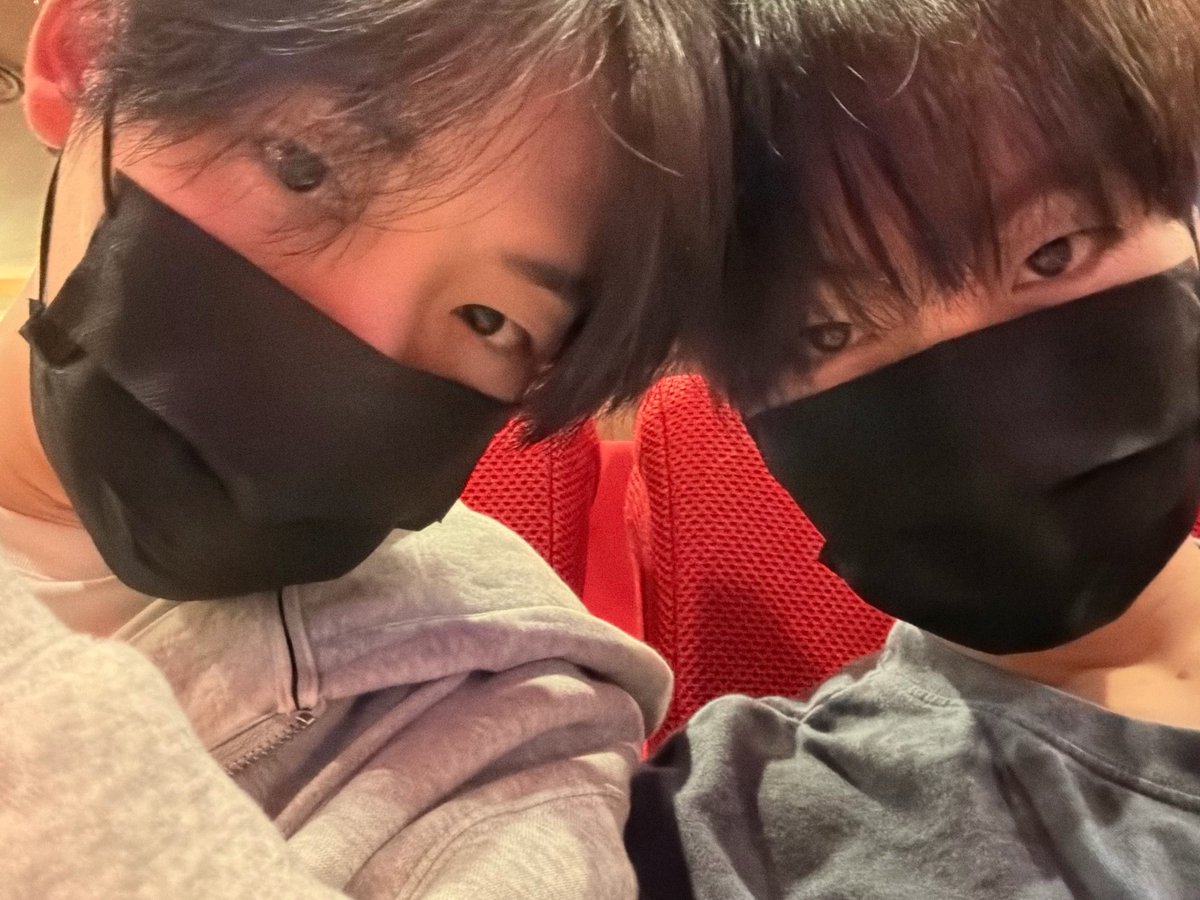 jjunbaee's tweet photo. 웅냥즈!! https://t.co/kuSUED1BWf