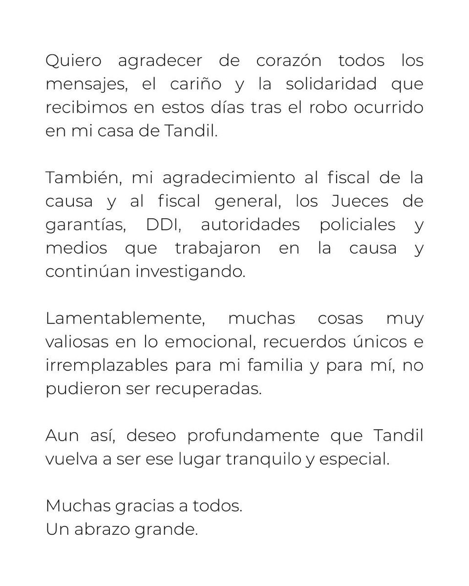 DanielRevolArg's tweet photo. De un saque... afuera: Sugestivamente @delpotrojuan NO agradeció al Municipio de #Tandil, que sacó un comunicado poco oportuno, para "arrogarse" parte del resultado de la detención de los 5 integrantes de una banda internacional, que robaba propiedades de deportistas de elite. https://t.co/1KC37ytIbX