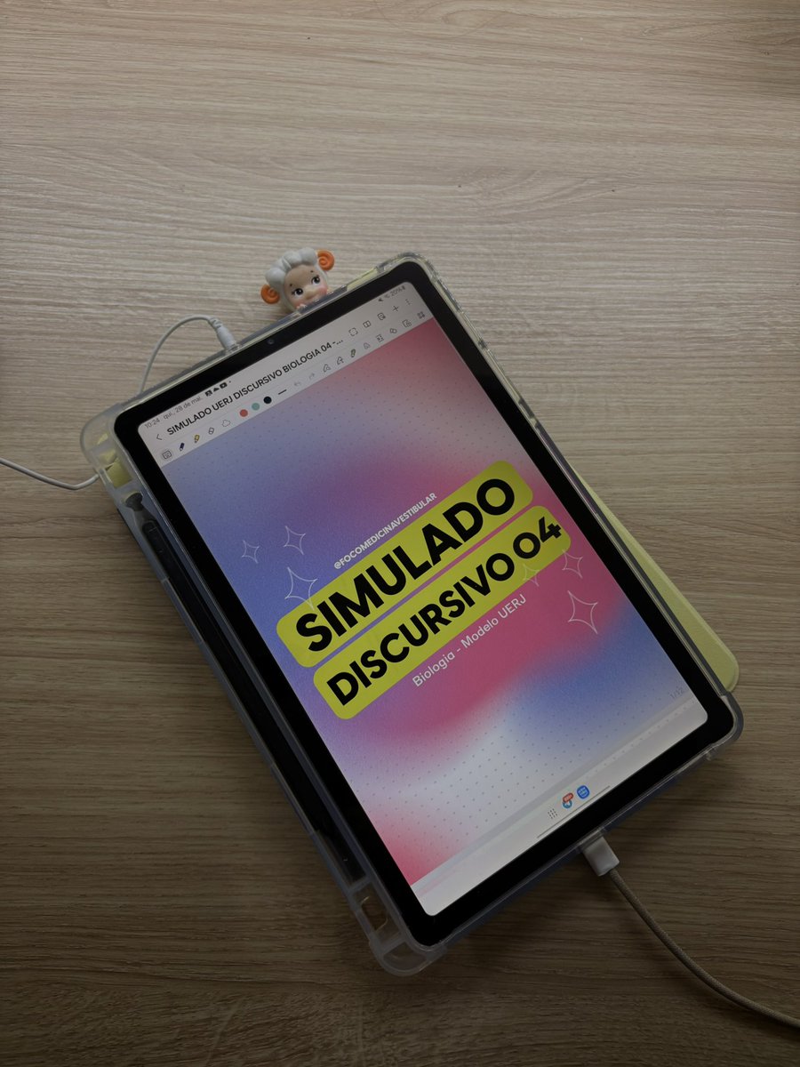 studywceleste's tweet photo. bom dia pra que não lembrava que tinha simulado discursivo hj https://t.co/Qjz7Xowj7L