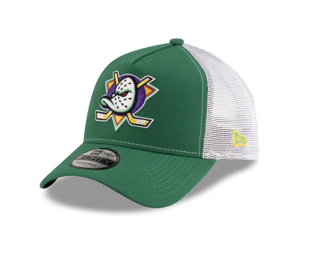 DucksNPucks's tweet photo. This hat is for sale on the New Era website. Thoughts if it is the Hometown Remix logo? #FlyTogether https://t.co/rT90QA3W2U