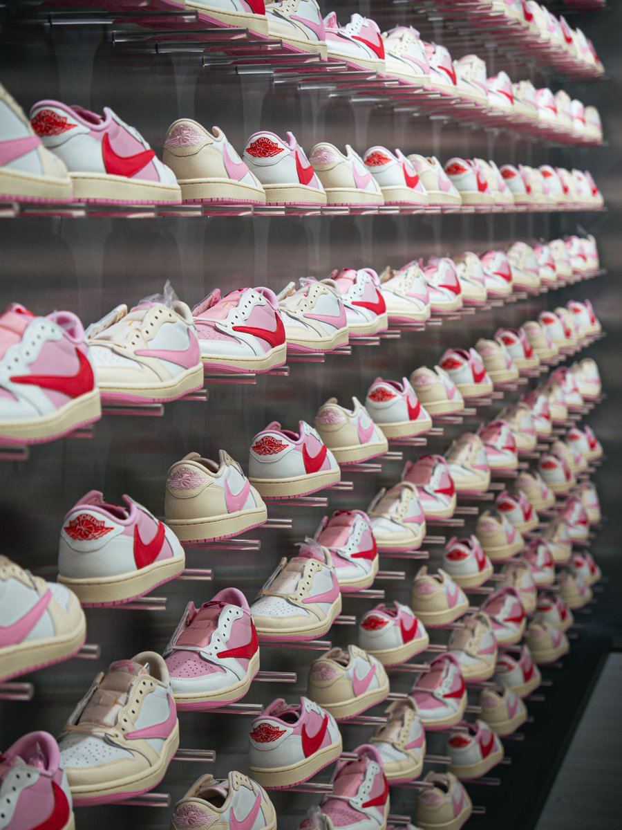 KicksFinder tweet media