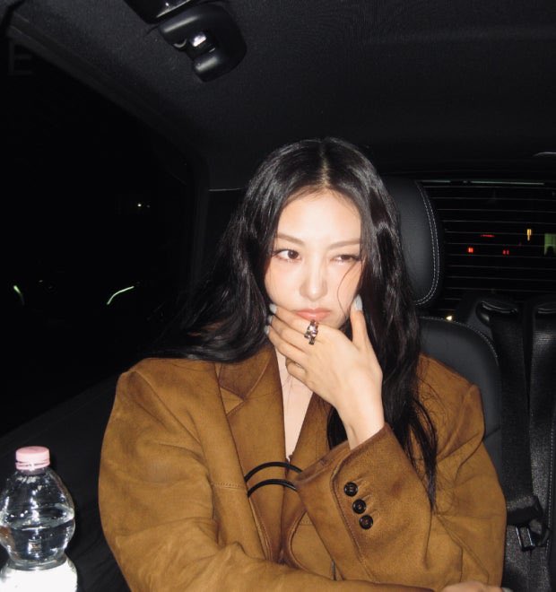 알아 tweet media