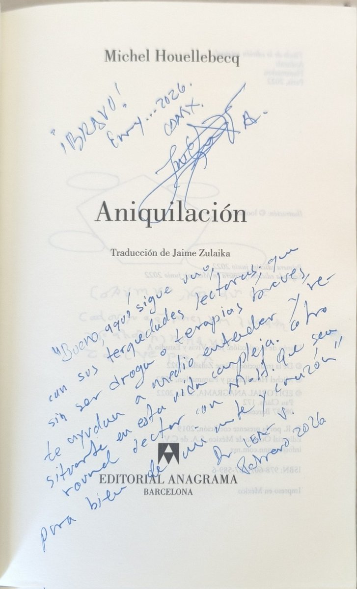 alcamelu's tweet photo. Aniquilación (2022) de Michel Houellebecq, una novela de largo alcance, 602 páginas.
Donde la noción de Aniquilación, la muestra desde los signos de la decadencia de Francia actual (2027) y de personas concretas, que sufren enfermedades terminales. Una trama pesada con mensajes. https://t.co/jqgHcLo6ET
